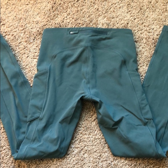 Lululemon Speed Up Tight Size 4 - Picture 3 of 3